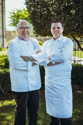 Serge &amp; Maxime, Maison Chenet, Entre Vigne et Garrigue, Restaurant Pujaut