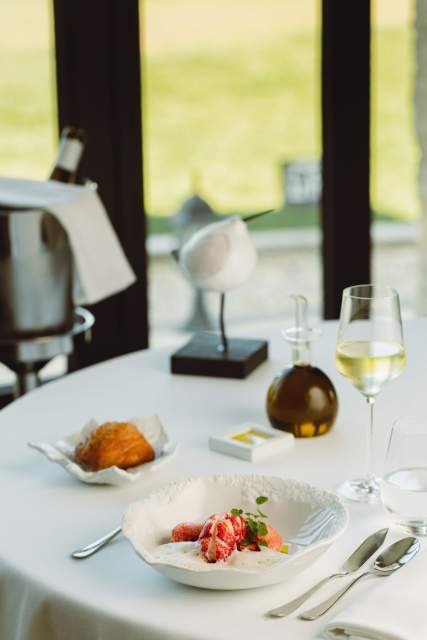 Simple recipe for a Thai-style Mayonnaise to garnish White Asparagus