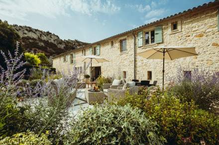 Maison Chenet, Entre Vigne et Garrigue, Restaurant Pujaut